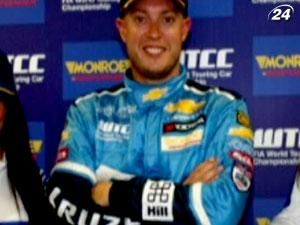 Роберту Хафу подарили мотоцикл Ducati Роберту Хафу подарили мотоцикл Ducati