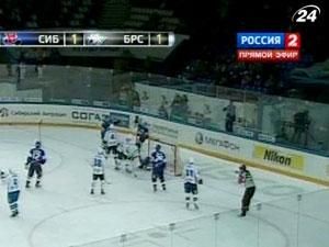 "Сибирь" одолел "Барыс" в рамках Континентальной хоккейной лиги