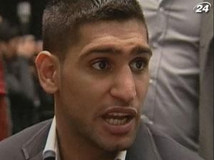 Амир Хан отметил свое 25-летие перед защитой титулов Амир Хан отметил свое 25-летие перед защитой титулов