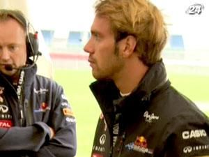 Новыми боевыми пилотами Toro Rosso стали Верн и Риккиардо