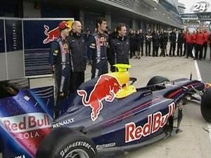 Формула-1: Red Bull чекає жорсткої конкуренції у 2012 році 