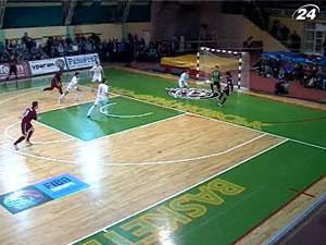 Футзал: "Ураган" не удержал победу в поединке против "Енакиевца"