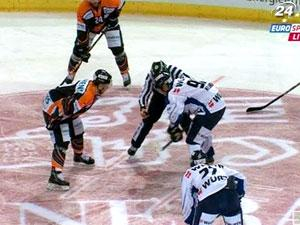 Хоккей: "Клотен" расправился с немецким "Вольфсбургом"