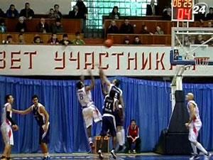 В рамках баскетбольной Суперлиги "Днепр-Азот" обыграл "Николаев"