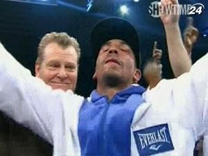 Андре Уорд уверяет, что победил Фроча со сломанной рукой Андре Уорд уверяет, что победил Фроча со сломанной рукой