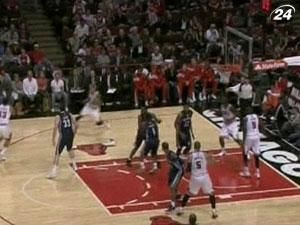 "Чикаго Булс" з різницею у 40 очок перемогли "Мемфіс Грізліс" "Чикаго Булс" з різницею у 40 очок перемогли "Мемфіс Грізліс"