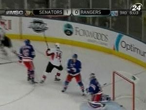 "Рейнджерс" втратили лідерство в регулярному чемпіонаті NHL "Рейнджерс" втратили лідерство в регулярному чемпіонаті NHL