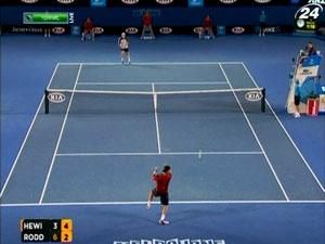 Теннис: В центральном матче дня Хьюит обыграл Роддика