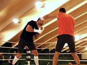 Брати Клички вийшли на ринг один проти одного Брати Клички вийшли на ринг один проти одного