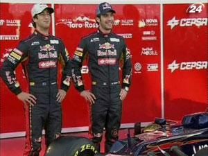 Пілоти "Тоro Rosso" пообіцяли не конкурувати в середині команди Пілоти "Тоro Rosso" пообіцяли не конкурувати в середині команди