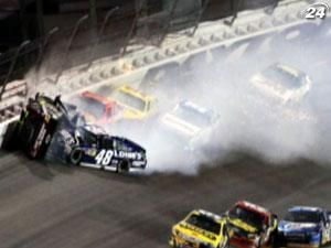 Nascar: Кайл Буш виграв першу гонку сезону Nascar: Кайл Буш виграв першу гонку сезону