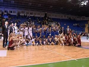 Українські баскетболісти вперше не програли легіонерам