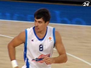 В баскетбольну збірну лютого потрапив єдиний українець Артур Дроздов