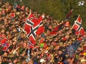 Біатлоністи з Норвегії виграла змішану естафету, фінішувавши другими