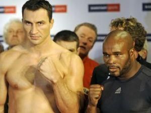 Кличко тяжелее Мормека Кличко тяжелее Мормека