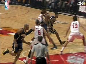 "Чикаго Буллс" одержали седьмую победу подряд "Чикаго Буллс" одержали седьмую победу подряд