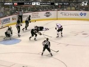 "Нью-Джерси Девилс" Поникаровского уступили в Питтсбурге "Нью-Джерси Девилс" Поникаровского уступили в Питтсбурге
