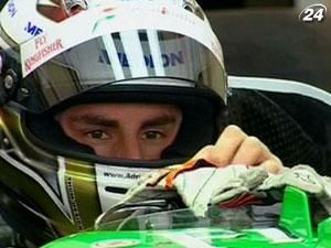Адріан Зутіл сподівається потрапити у команду Sauber Адріан Зутіл сподівається потрапити у команду Sauber