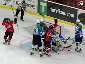 "Донбас" зазнав розгромної поразки від хокеїстів "Тороса"