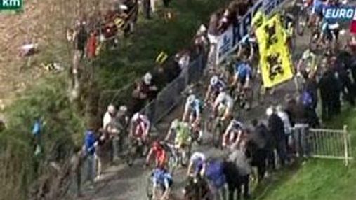 Велосипедист Том Бонен втретє у кар'єрі виграв "Тур Фландрії"