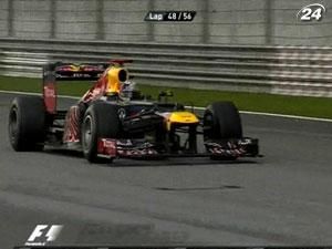 Перегони: букмекери вважають фаворитами сезону Формули-1 Хемілтона і Баттона Перегони: букмекери вважають фаворитами сезону Формули-1 Хемілтона і Баттона