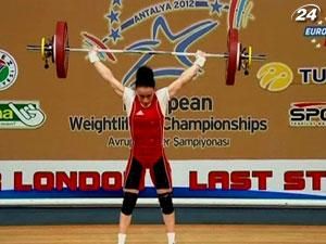Важка атлетика: 19-річна Крістіна Йову тріумфувала в категорії до 53 кг