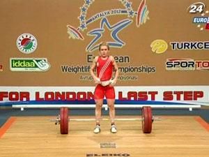 Тяжелая атлетика: Боянка Костова - чемпионка Европы в категории до 58 кг