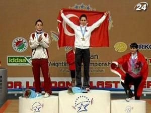 Дві туркені вибороли нагороди у чемпіонаті Європи з важкої атлетики