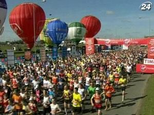 Почти 40 тысяч человек приняли участие в Лондонском марафоне
