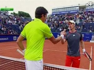 Мілош Раоніч здолав Енді Маррея у чвертьфіналі турніру в Барселоні Мілош Раоніч здолав Енді Маррея у чвертьфіналі турніру в Барселоні