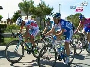 Велоспорт: Мігель Рубіано виграв шостий етап Giro d'Italia і захопив синю майку 