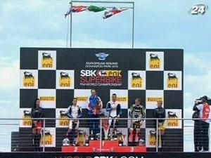 Перегони: Меландрі і Рі виграли по одній гонці на Superbike