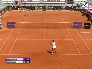 Теніс: Агнешка Радванська несподівано вилетіла у другому колі Internazionali d'Italia