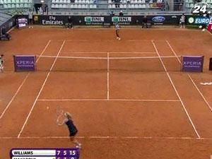 Теннис: Сестры Уильямс пробились в третий круг Internazionali d'Italia