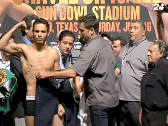 Енді Лі та Чавес-молодший пройшли процедуру зважування перед боєм Енді Лі та Чавес-молодший пройшли процедуру зважування перед боєм