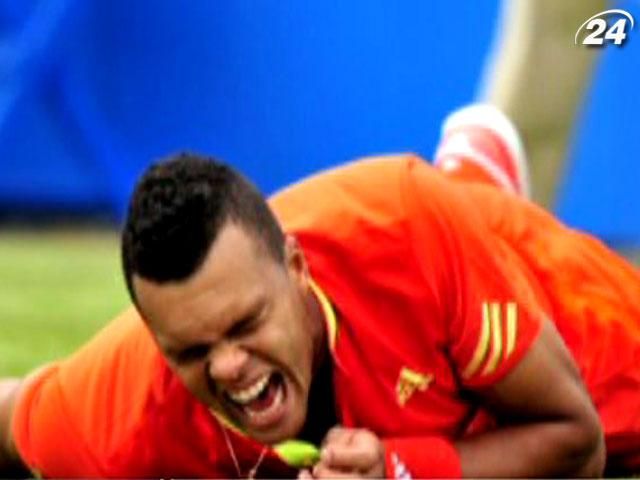 Повреждение пальца Цонга оказалось не серьезным Повреждение пальца Цонга оказалось не серьезным