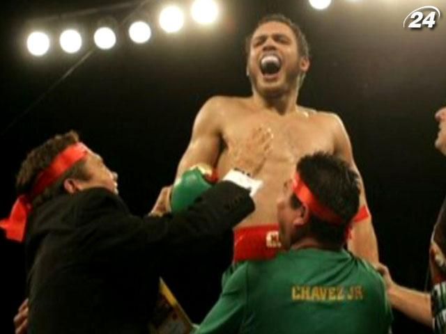 Чавес-младший в третий раз раз защитил титул WBC