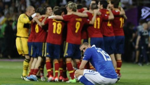 Вчора збірна Іспанії з рахунком 4:0 перемогла італійців (ФОТО)