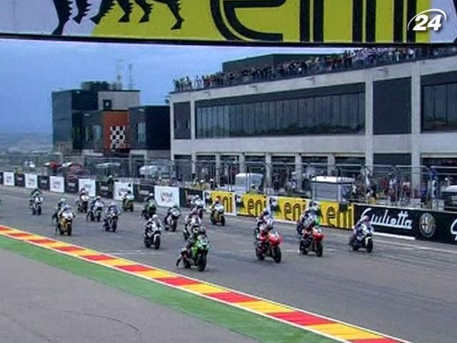 Перегони: перемоги в обох гонках Superbike святкували італійці