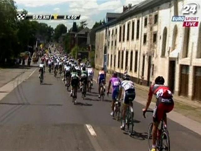 Марк Кавендиш выиграл второй этап элитной супермногодневки Марк Кавендиш выиграл второй этап элитной супермногодневки