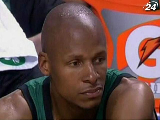 Баскетболист Рэй Аллен переходит из "Бостона" в "Майами" Баскетболист Рэй Аллен переходит из "Бостона" в "Майами"