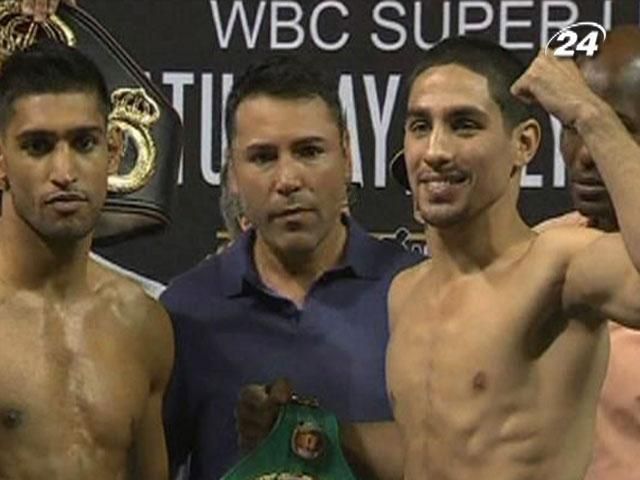 Амір Хан та Дені Гарсія показали однакову вагу на офійційній процедурі зважування Амір Хан та Дені Гарсія показали однакову вагу на офійційній процедурі зважування