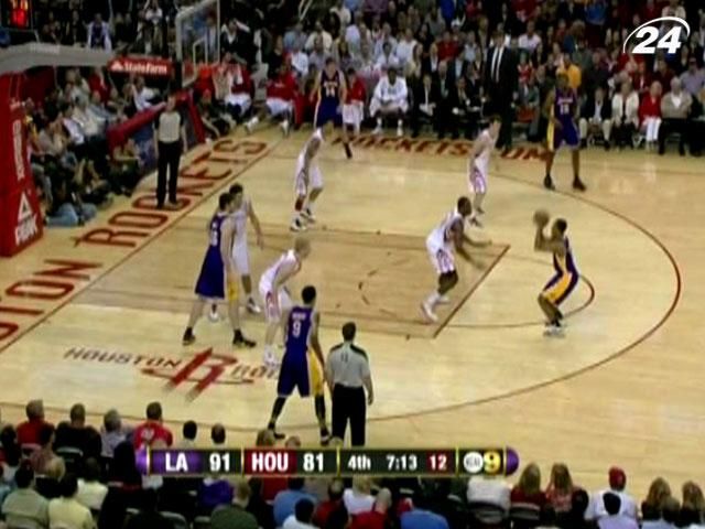 Баскетбол: Рамон Сешнс перейшов із "Лейкерс" до "Шарлот" Баскетбол: Рамон Сешнс перейшов із "Лейкерс" до "Шарлот"