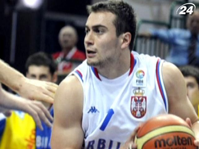 Баскетбол: "Азовмаш" підписав контракт з сербом Іваном Паунічем