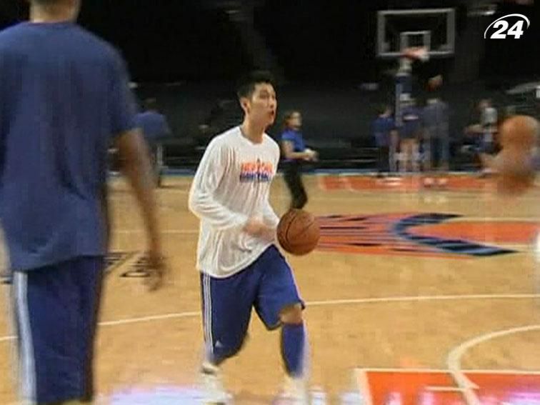 NBA: "Нью-Йорк Никс" окончательно отказались от услуг Джереми Лина NBA: "Нью-Йорк Никс" окончательно отказались от услуг Джереми Лина