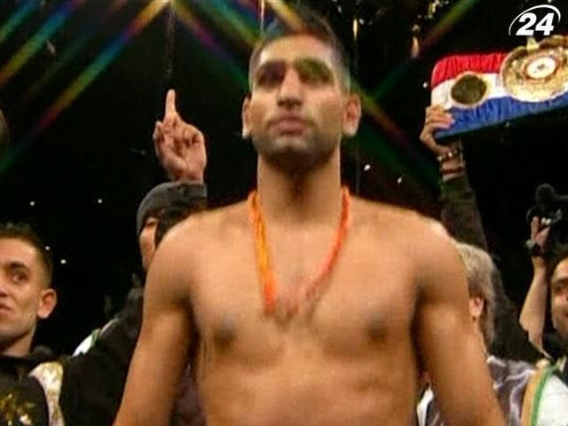 Боксер Амір Хан може попрощатися зі своїм тренером Боксер Амір Хан може попрощатися зі своїм тренером