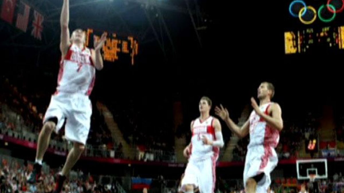 Збірна Росії із баскетболу гарантувала собі участь в 1/4 Олімпіади