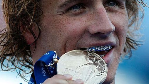 Олимпийский чемпион признался, что помочился в бассейн