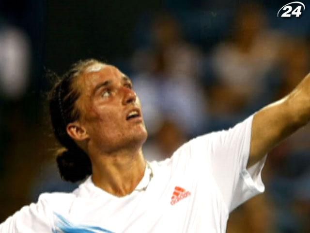 Долгополов і Стаховський вилетіли вже у першому раунді Rogers Cup Долгополов і Стаховський вилетіли вже у першому раунді Rogers Cup