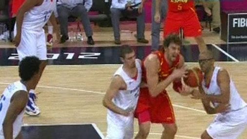 Сборные Испании и России по баскетболу - первая пара полуфиналистов на Олимпиаде